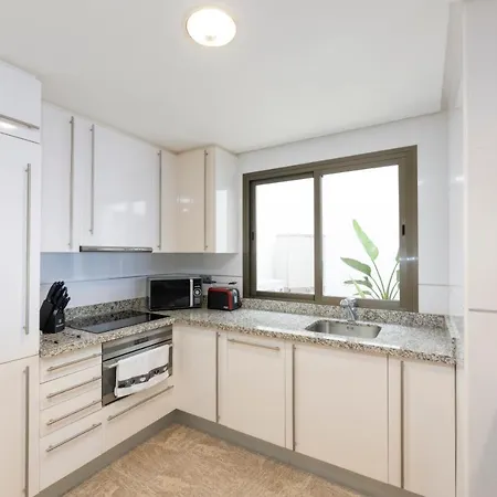 La Ola تازاكورتي